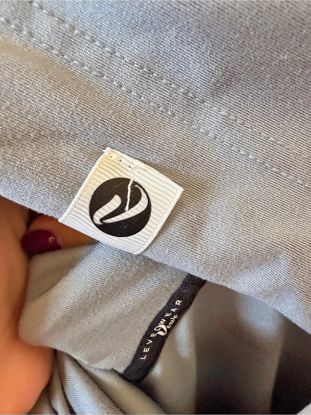Levelwear Gray Hooded Zip Jacket Size Medium Like New - Picture 5 of 5